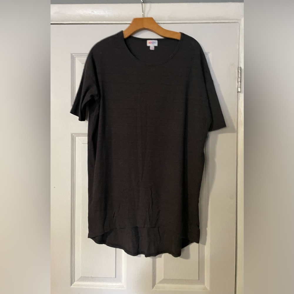 LuLaRoe Charcoal Ribbed Irma size Small